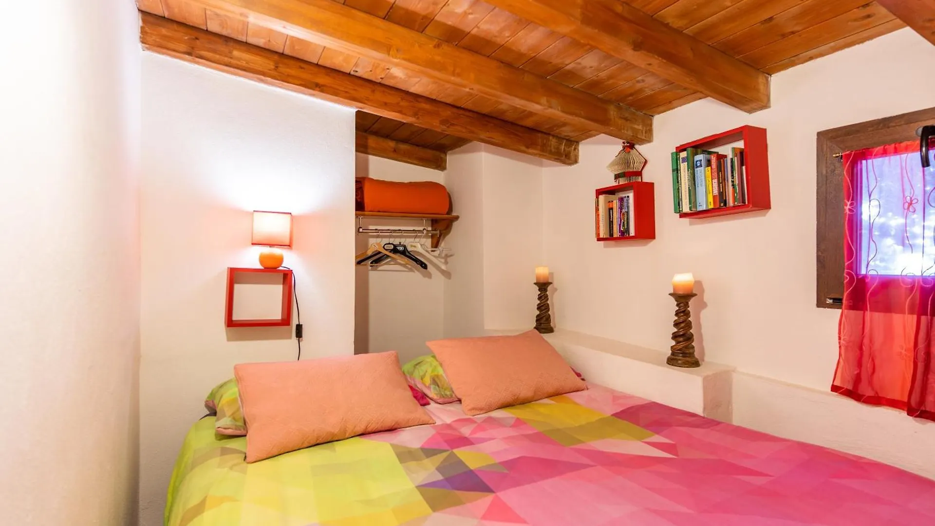 Selu Bed and Breakfast Jerzu 3*,