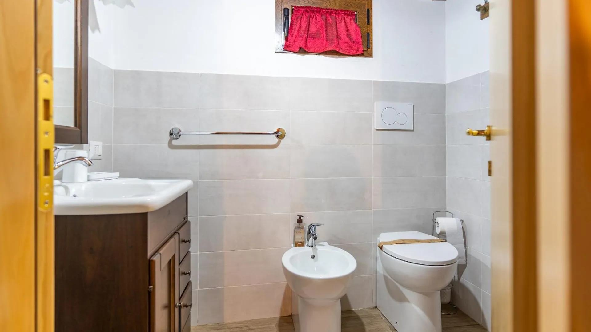 Selu Bed & Breakfast Jerzu 3*,